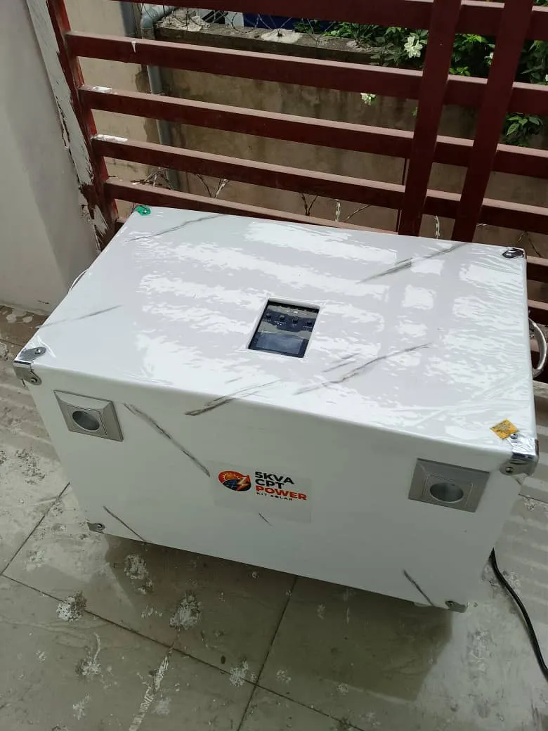 Générateur solaire 5 KVA + 4 panneaux de 550w